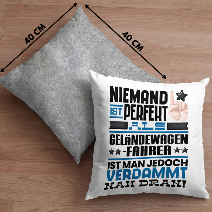 Geländewagenfahrer Geschenk Kissen mit Füllung 40x40 Lustige Geschenkidee für Geländewagenfahrer Geburtstag Niemand Ist Perfekt Aber Als Geländewagenfahrer Ist Man Nah Dran (Grau) Grau Trendation