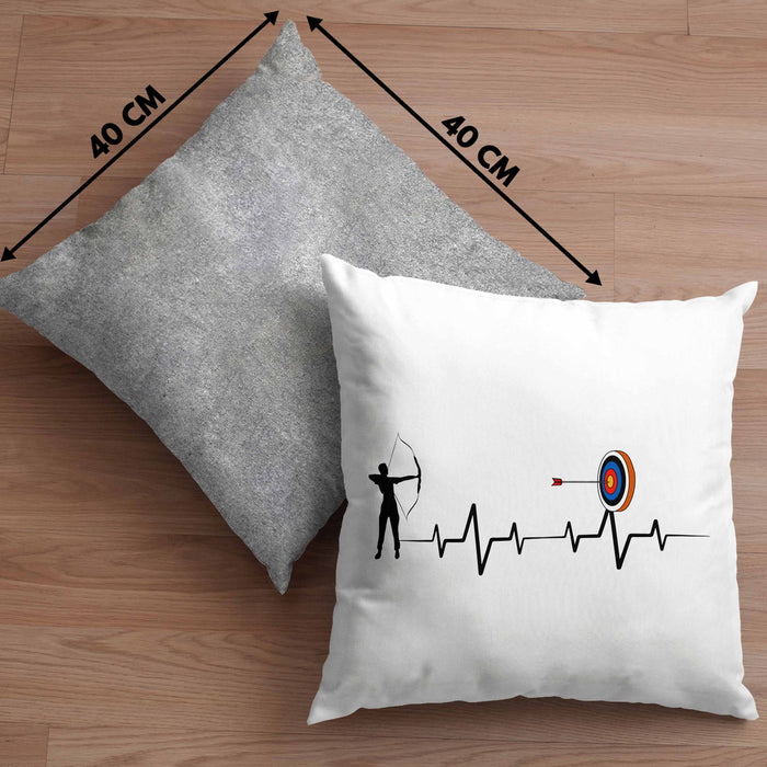 Lustige Bogenschütze Kissen mit Füllung 40x40 Geschenk für Pfeil & Bogen Enthusiasten Herzschlag (Grau) Grau Trendation