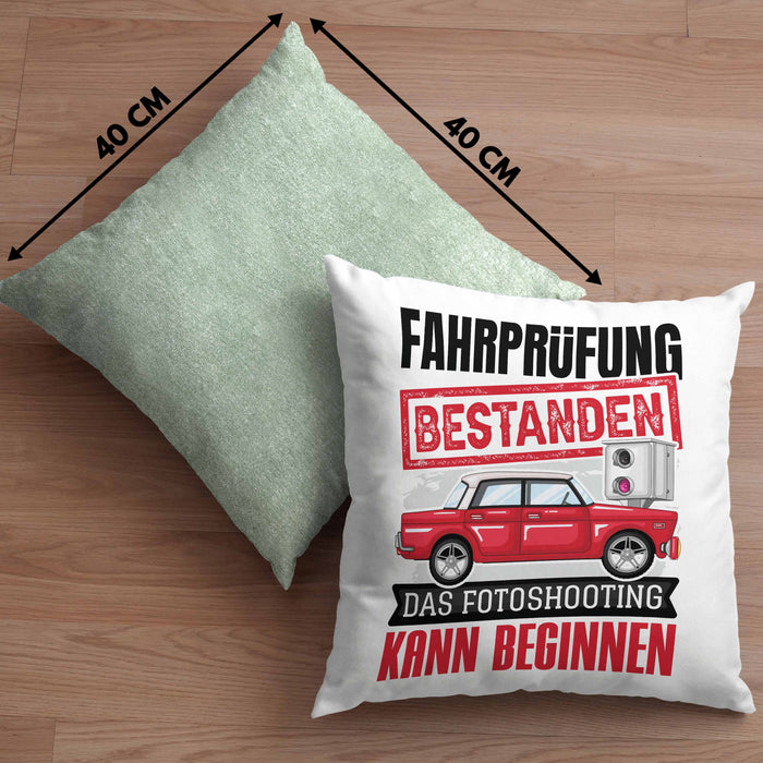 Führerschein Bestanden Geschenk Kissen mit Füllung 40x40 Bestandener Führerschein Das Fotoshooting Kann Beginnen Fahrschule (Grau) Grün Trendation