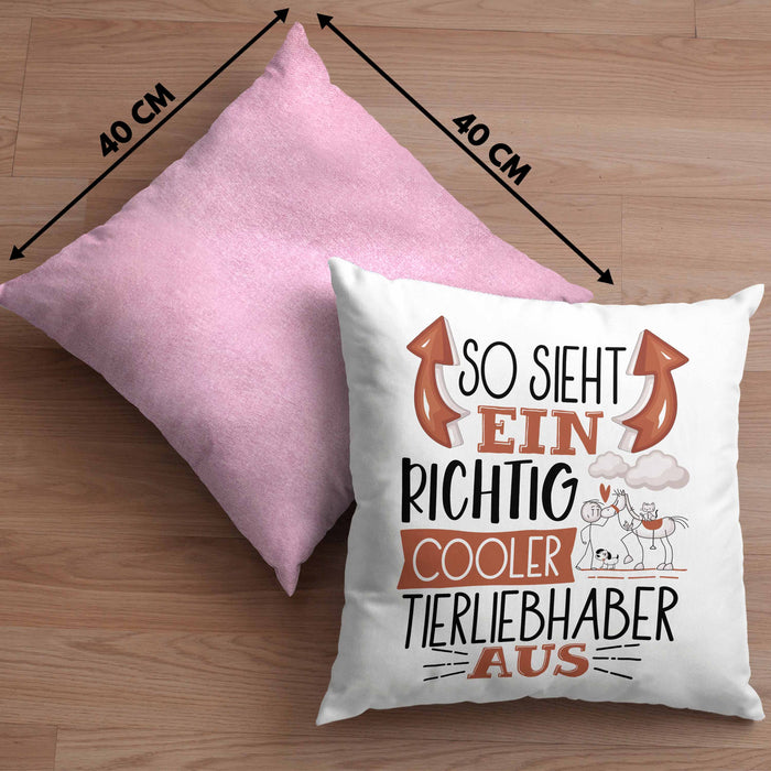 So Sieht Ein Richtig Cooler Tierwohlhaber Aus Geschenk Kissen mit Füllung 40x40 Lustiger Spruch Geschenkidee (Grau) Rosa Trendation