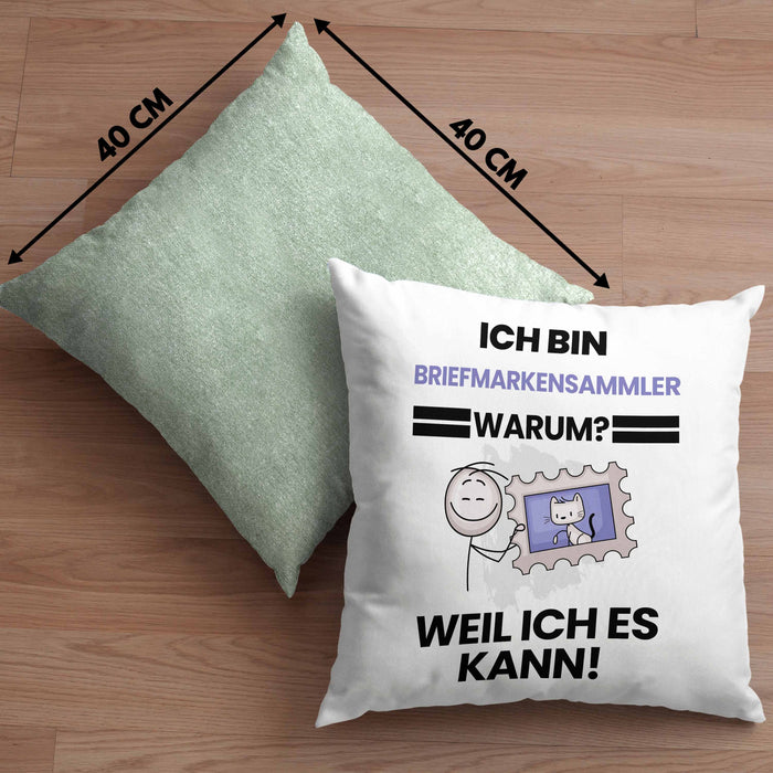 Briefmarkensammler Geschenk Kissen mit Füllung 40x40 Lustiger Spruch Ich Bin Briefmarkensammler Warum Weil Ich Es Kann Geschenkidee Bester Briefmarkensammler Geburtstag (Grau) Grün Trendation