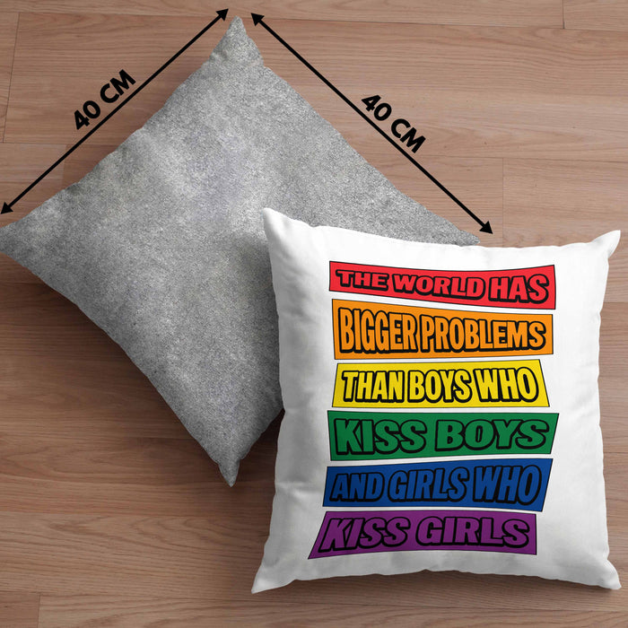 LGBTQ Kissen mit Füllung 40x40 Geschenk Schwule Lesben Geschenkidee The World Has Bigger Problems Gender Equality Häferl (Grau) Grau Trendation