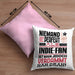 Indie-Fan Geschenk Kissen mit Füllung 40x40 Lustige Geschenkidee für Indie-Fan Geburtstag Niemand Ist Perfekt Aber Als Indie-Fan Ist Man Nah Dran (Grau) Rosa Trendation