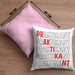 Praktikant Kissen mit Füllung 40x40 Geschenk Lustiger Spruch (Grau) Rosa Trendation