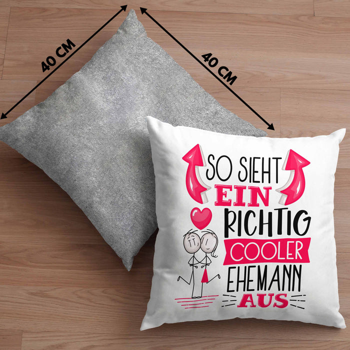 Ehemann Kissen mit Füllung 40x40 Geschenk So Sieht Ein RIchtig Cooler Ehemann Aus Geschenkidee Lustiger Spruch Geburtstag (Grau) Grau Trendation