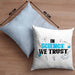 Kissen mit Füllung 40x40 Spruch "In Science We Trust" Lustiges Geschenk für Wissenschaftler Nerds (Grau) Blau Trendation