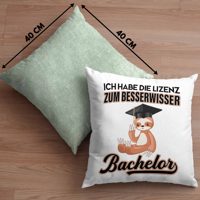 Bachelor Geschenk Abschluss Kissen mit Füllung 40x40 Spruch Master Abitur Abi Graduation Bestanden Prüfung Lizenz zum Besserwisser (Grau) Grün Trendation