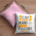 So Sieht Ein Richtig Cooler Yogalehrer Aus Geschenk Kissen mit Füllung 40x40 Lustiger Spruch Geschenkidee (Grau) Rosa Trendation