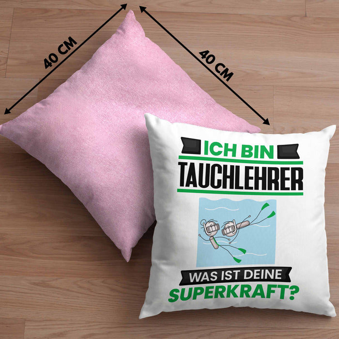 Tauchlehrer Kissen mit Füllung 40x40 Geschenk für Tauchlehrer Geburtstag Lustiger Spruch Was Ist Deine Superkraft (Grau) Rosa Trendation
