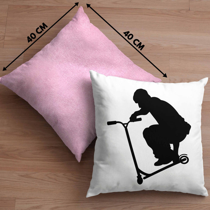Scooter Roller Fahrer Geschenk Kissen mit Füllung 40x40 Scooterfahrer Geschenkidee Scooting Geschenkidee Jungs Profi Scooterfahrer Stunt (Grau) Rosa Trendation