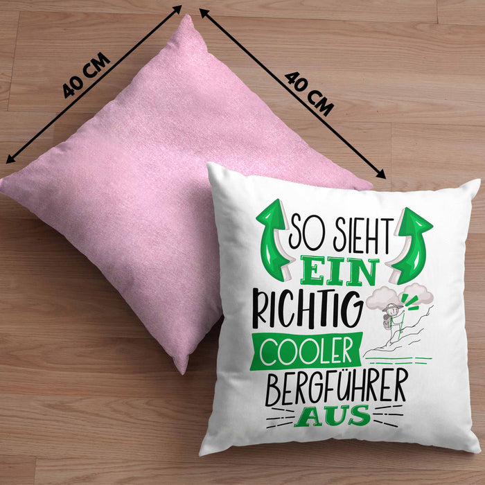 So Sieht Ein Richtig Cooler Bergführer Aus Kissen mit Füllung 40x40 Geschenk für Bergführer Geburtstag Geschenkdiee (Grau) Rosa Trendation