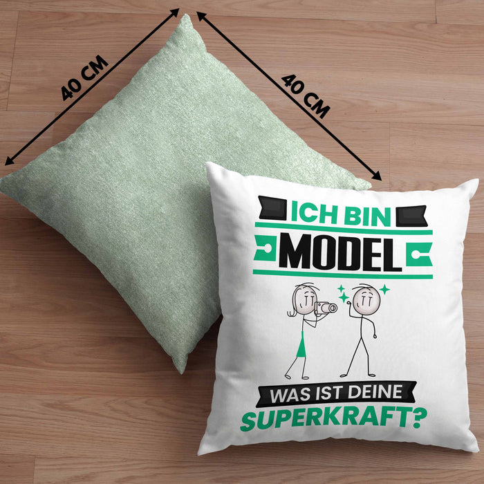 Model Kissen mit Füllung 40x40 Geschenk für Model Geburtstag Lustiger Spruch Was Ist Deine Superkraft (Grau) Grün Trendation
