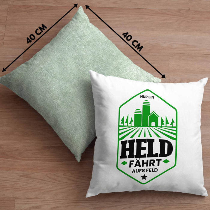 Lustige Kissen mit Füllung 40x40 für Landwirte Bauern Geschenk Spruch Nur Ein Held Fährt Aufs Feld (Grau) Grün Trendation