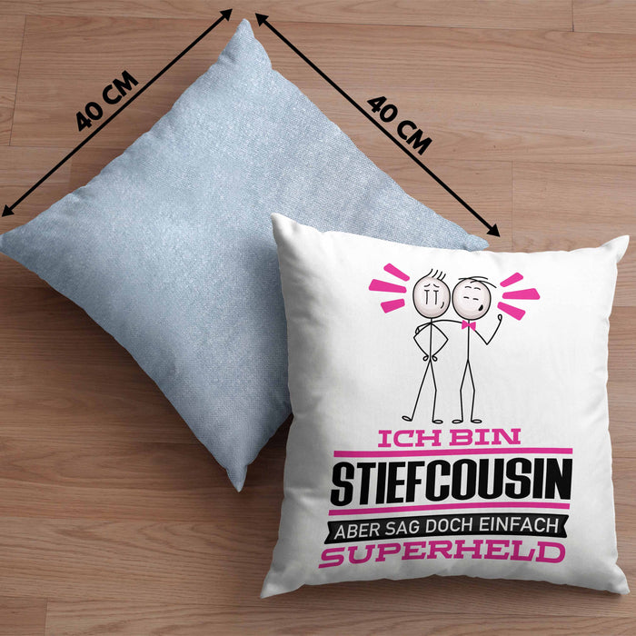 Stiefcousin Geschenk Kissen mit Füllung 40x40 Ich Bin Stiefcousin Aber Sag Doch Einfach Superheld Lustige Geschenkdiee für Stiefcousin (Grau) Blau Trendation