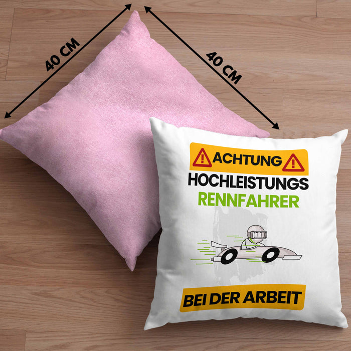 Rennfahrer Kissen mit Füllung 40x40 Geschenk Lustiger Spruch Geschenkidee für Rennfahrer Achtung Hochleistungs Rennfahrer Bei Der Arbeit (Grau) Rosa Trendation