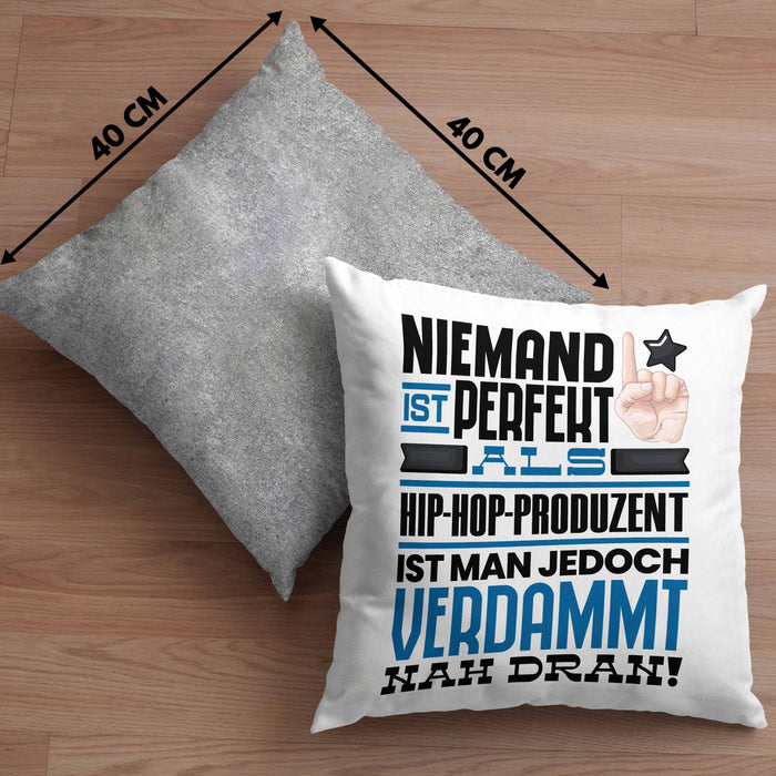 Hip-Hop-Produzent Geschenk Kissen mit Füllung 40x40 Lustige Geschenkidee für Hip-Hop-Produzent Geburtstag Niemand Ist Perfekt Aber Als Hip-Hop-Produzent Ist Man Nah Dran (Grau) Grau Trendation