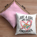 Just A Girl Who Loves Dinosaurs Kissen mit Füllung 40x40 Geschenk Mädchen Dinos Geschenkidee (Grau) Rosa Trendation