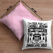 Zimmerer Geschenk Kissen mit Füllung 40x40 Der Tod Lächelt Jedem Ins Gesicht Doch Nur Der Zimmerer Läächelt Zurück (Grau) Rosa Trendation
