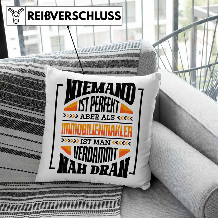 Immobilienmakler Kissen mit Füllung 40x40 Geschenk Ausbildung Geschenkidee Spruch (Grau) Grau Trendation