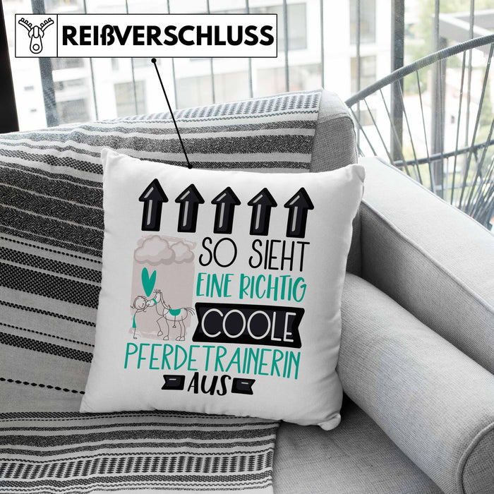 Pferdetrainerin Geschenk Kissen mit Füllung 40x40 Lustig Geschenkidee für Pferdetrainerin Geburtstag So Sieht Eine Richtig Coole Pferdetrainerin Aus Frauen Spruch (Grau) Rosa Trendation