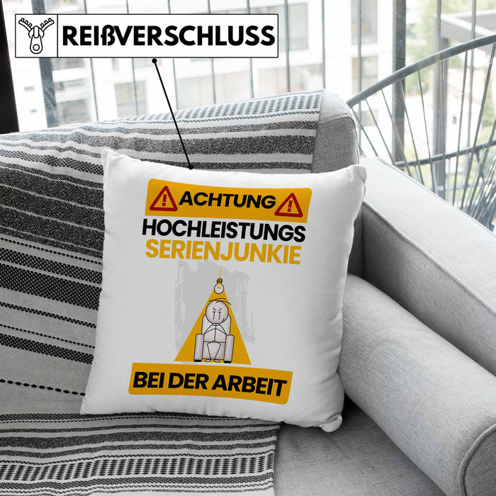 Serienjunkie Kissen mit Füllung 40x40 Geschenk Lustiger Spruch Geschenkidee für Serienjunkie Achtung Hochleistungs Serienjunkie Bei Der Arbeit (Grau) Grau Trendation