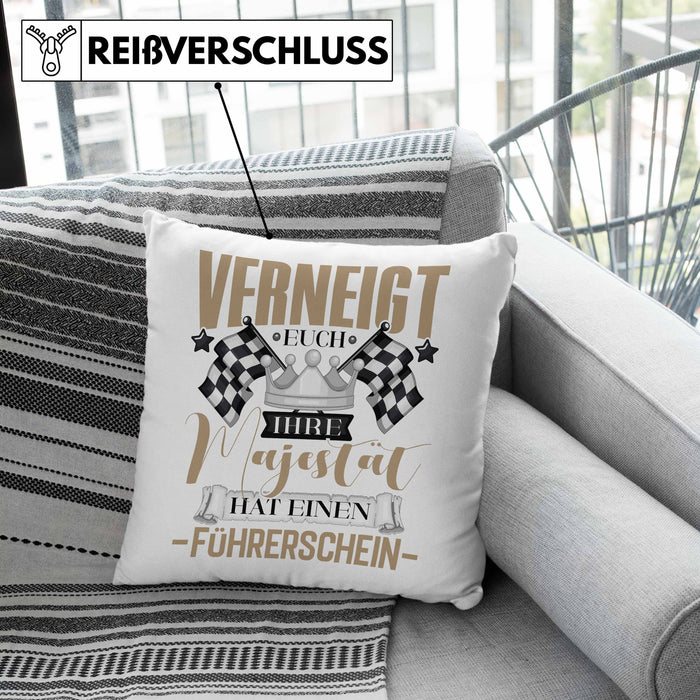 Führerschein Bestanden Geschenk Kissen mit Füllung 40x40 Bestandener Führerschein Verneigt Euch Ihre Majestät Hat Einen Führerschein Fahrschule (Grau) Rosa Trendation