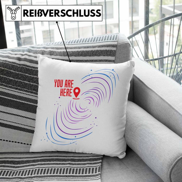 Lustige Galaxie-Kissen mit Füllung 40x40 Spruch "You Are Here" Geschenk für Weltraumliebhaber (Grau) Blau Trendation
