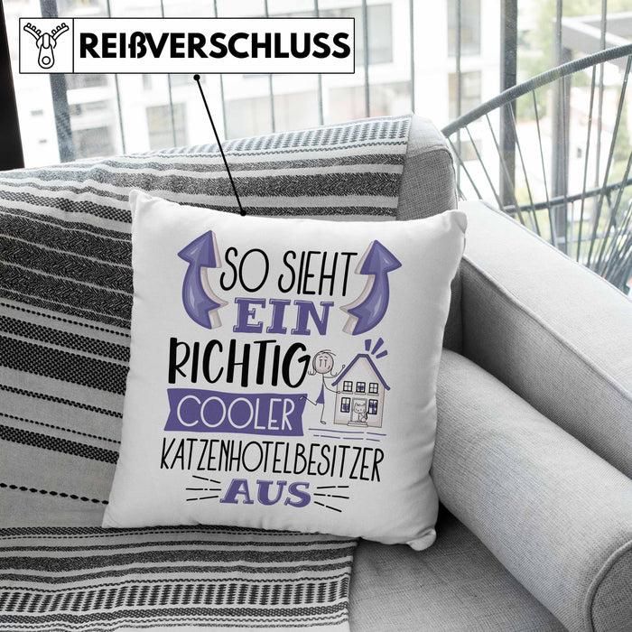 Katzenhotelbesitzer Kissen mit Füllung 40x40 So Sieht Ein Richtig Cooler Katzenhotelbesitzer Aus Geschenk Lustiger Spruch Geschenkidee (Grau) Rosa Trendation
