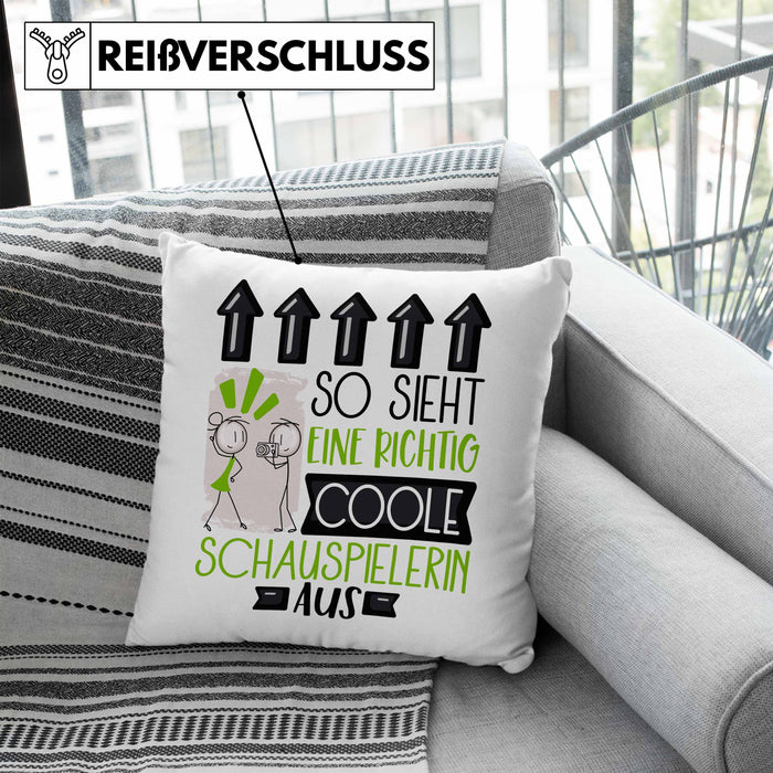 Schauspielerin Geschenk Kissen mit Füllung 40x40 Lustig Geschenkidee für Schauspielerin Geburtstag So Sieht Eine Richtig Coole Schauspielerin Aus Frauen Spruch (Grau) Blau Trendation