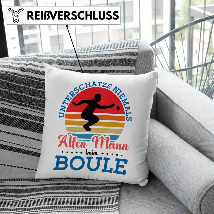 Boule Kissen mit Füllung 40x40 für Boule-Spieler als Geschenkidee Spruch Unterschätze Niemals Einen Alten Mann Beim Boule (Grau) Blau Trendation