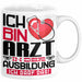 Arzt Ausbildung Tasse Geschenk Ich Bin Arzt In Der Ausbildung Ich Darf Das Geschenkidee Spruch Weiß Trendation