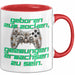Humor Tasse Gamer – Geboren zum Zocken, gezwungen erwachsen zu sein – Lustiger Kaffee-Becher Geschenk für Gamer & Zocker Rot Trendation