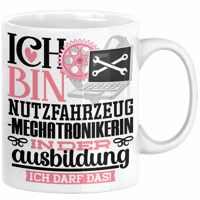 Nutzfahrzeugmechatronikerin Ausbildung Start Geschenk Tasse Ich Bin Nutzfahrzeugmechatronikerin In Der Ausbildung Ich Darf Das Kaffee-Becher Geschenkidee Weiß Trendation
