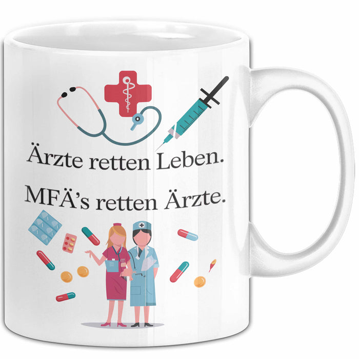 Medizinstudent Arzt Tasse Geschenk Lustige Geschenkidee Spruch Ärzte Retten Leben Mfas Retten Ärzte Weiß Trendation