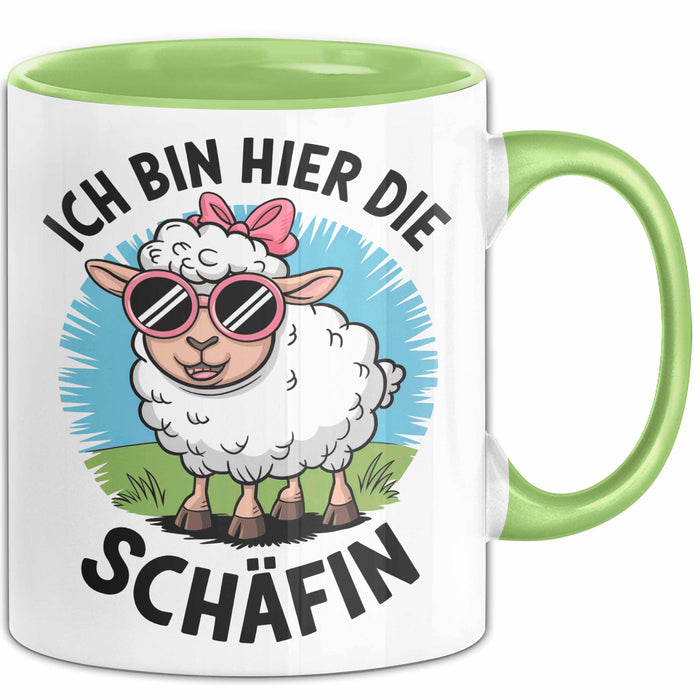 Schaf Tier Tasse Geschenk Lustige Geschenkidee Spruch Ich bin hier die Schäffin Grün Trendation