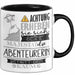 Abenteurerin Tasse Geschenk Lustiger Spruch Bitte Erheben Sie Sich Seine Majestät Die Abenteurerin Betritt Den Raum Schwarz Trendation