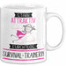 Survival-Trainerin Tasse Geschenk Becher Stark Attraktiv Furchtlos Survival-Trainerin Lustige Geschenkidee Weiß Trendation