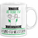 Kung-Fu-Meisterin Tasse Geschenk Becher Stark Attraktiv Furchtlos Kung-Fu-Meisterin Lustige Geschenkidee Weiß Trendation