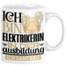 Elektrikerin Ausbildung Start Geschenk Tasse Ich Bin Elektrikerin In Der Ausbildung Ich Darf Das Kaffee-Becher Geschenkidee Weiß Trendation