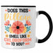 Does This Pillow Smell Like For You Tasse Geschenk Lustiger Spruch Geschenkidee Schwarz Trendation