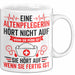 Krankenschwester Pflege Betreuung Tasse Geschenk Lustige Geschenkidee Spruch Eine Altenpflegerin Hört Nicht Auf Wenn Sie Müde Ist Weiß Trendation