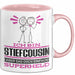 Stiefcousin Geschenk Tasse Ich Bin Stiefcousin Aber Sag Doch Einfach Superheld Lustige Geschenkdiee für Stiefcousin Kaffee-Becher Rosa Trendation