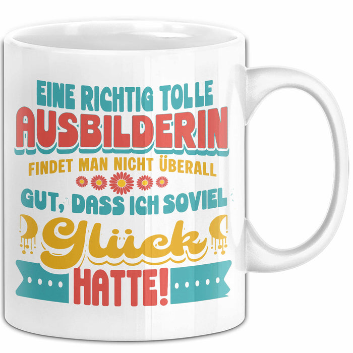 Trainer Coach Tasse Geschenk Lustige Geschenkidee Spruch Eine Richtig Tolle Ausbilderin Findet Man Nicht Überall Weiß Trendation