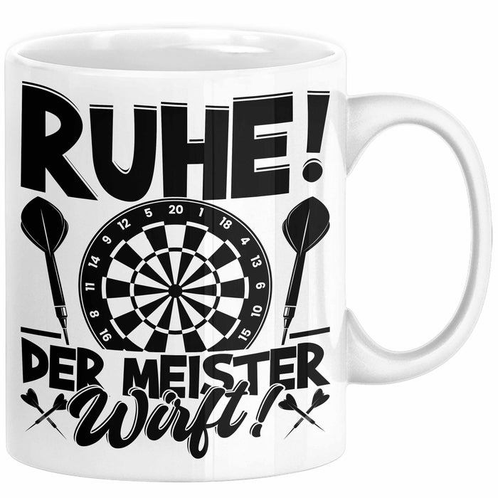 Dart-Spieler Geschenk Tasse Kaffee-Becher Darts Geschenkidee Spruch Geburtstag Ruhe Der Meister Wirft Weiß Trendation