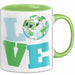 Erde Tasse Geschenk LOVE Schriftzug Lächelnde Erde Geschenkidee Grün Trendation