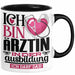 Ärztin Ausbildung Start Geschenk Tasse Ich Bin Ärztin In Der Ausbildung Ich Darf Das Kaffee-Becher Geschenkidee Schwarz Trendation