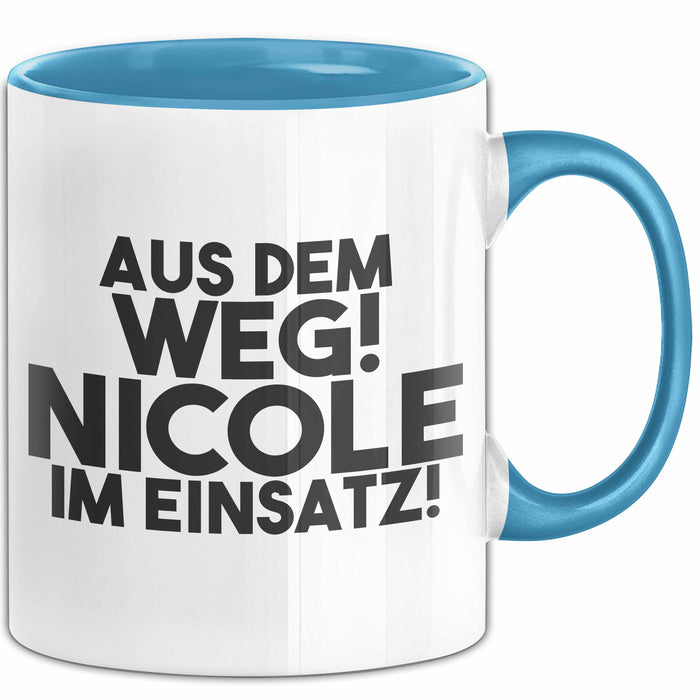 Nicole Tasse Aus Dem Weg! Nicole Im Einsatz! Geschenk