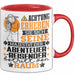 Abenteurreisender Geschenk Tasse Lustiger Spruch Erheben Sie Sich Der Abenteurreisender Betritt den Raum Rot Trendation