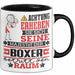 Boxer Geschenk Tasse Lustiger Spruch Erheben Sie Sich Der Boxer Betritt den Raum Schwarz Trendation