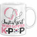 KPop Tasse Geschenk Just a Girl Who Loves KPop Spruch Geschenkidee Weiß Trendation